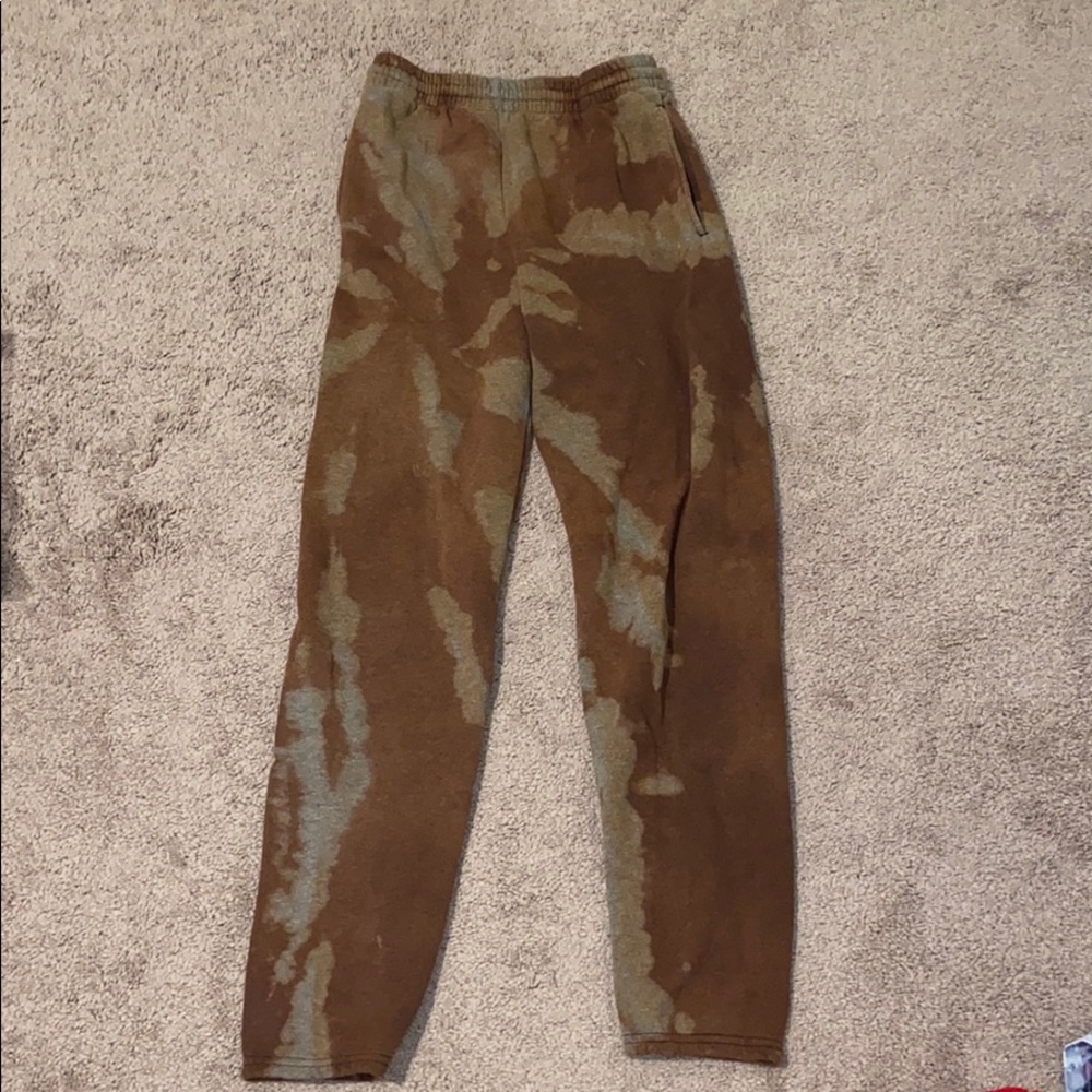 Acid washed sweatpants!